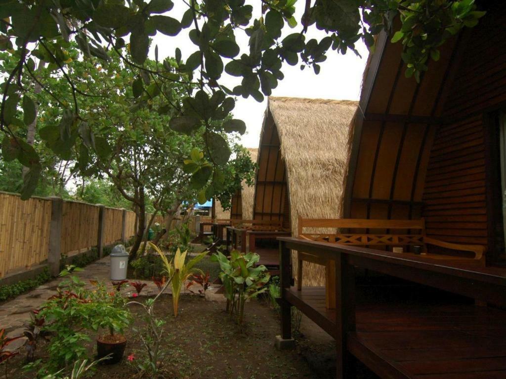 Omah Gili Hotel Gili Air Exterior photo
